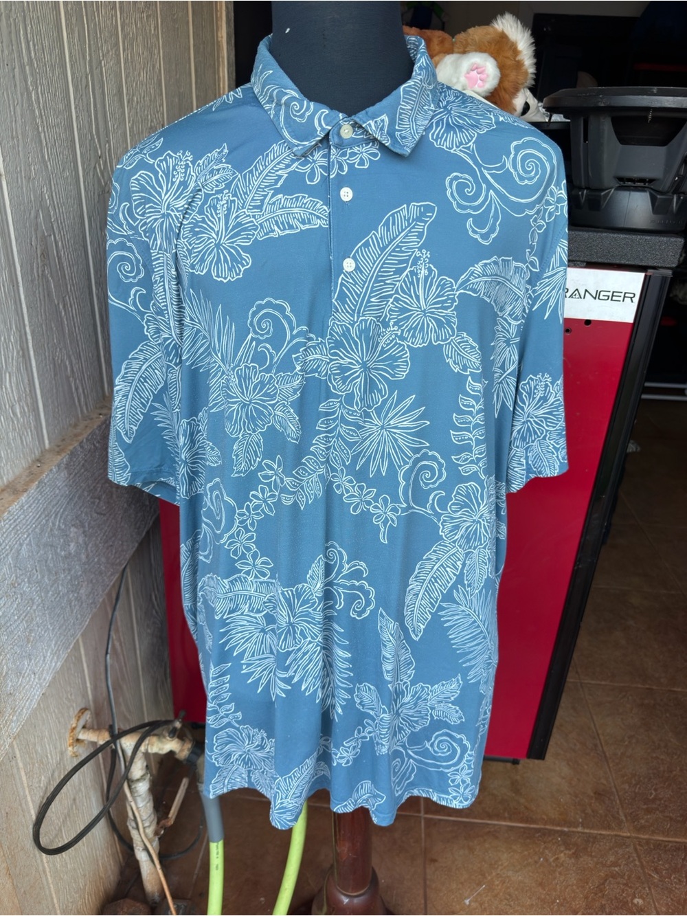 PreOwned Reyn Spooner Brrr Hawaiian Print Blue/White Men's 3XL